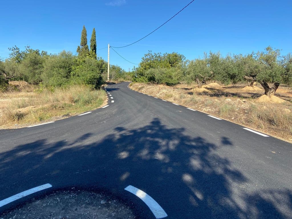 L’Ajuntament de l’Ampolla arranja un tram del camí del Furoné