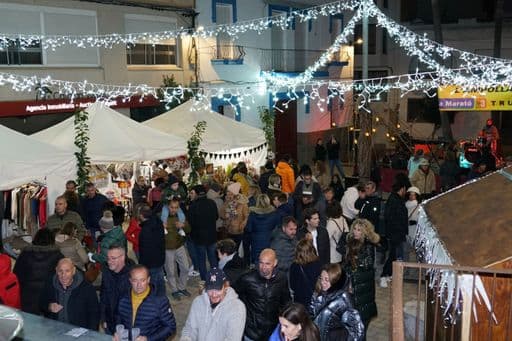 La II Fireta de Nadal de l’Ampolla consolida el seu èxit amb més estands i activitats