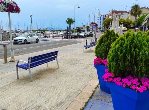 L’Ampolla s’adhereix a Viles Florides