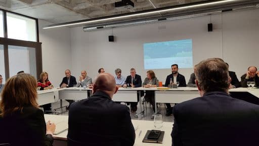 La ministra per a la Transició Ecològica posa sobre la taula la renaturalització i recuperació de la platja de l'Arenal